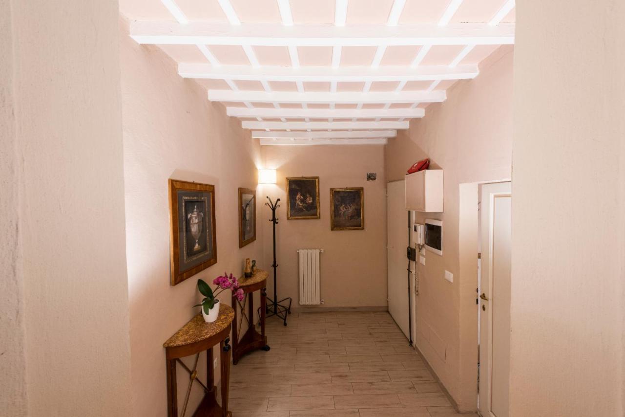 Apartments Florence- Palazzo Pitti ภายนอก รูปภาพ
