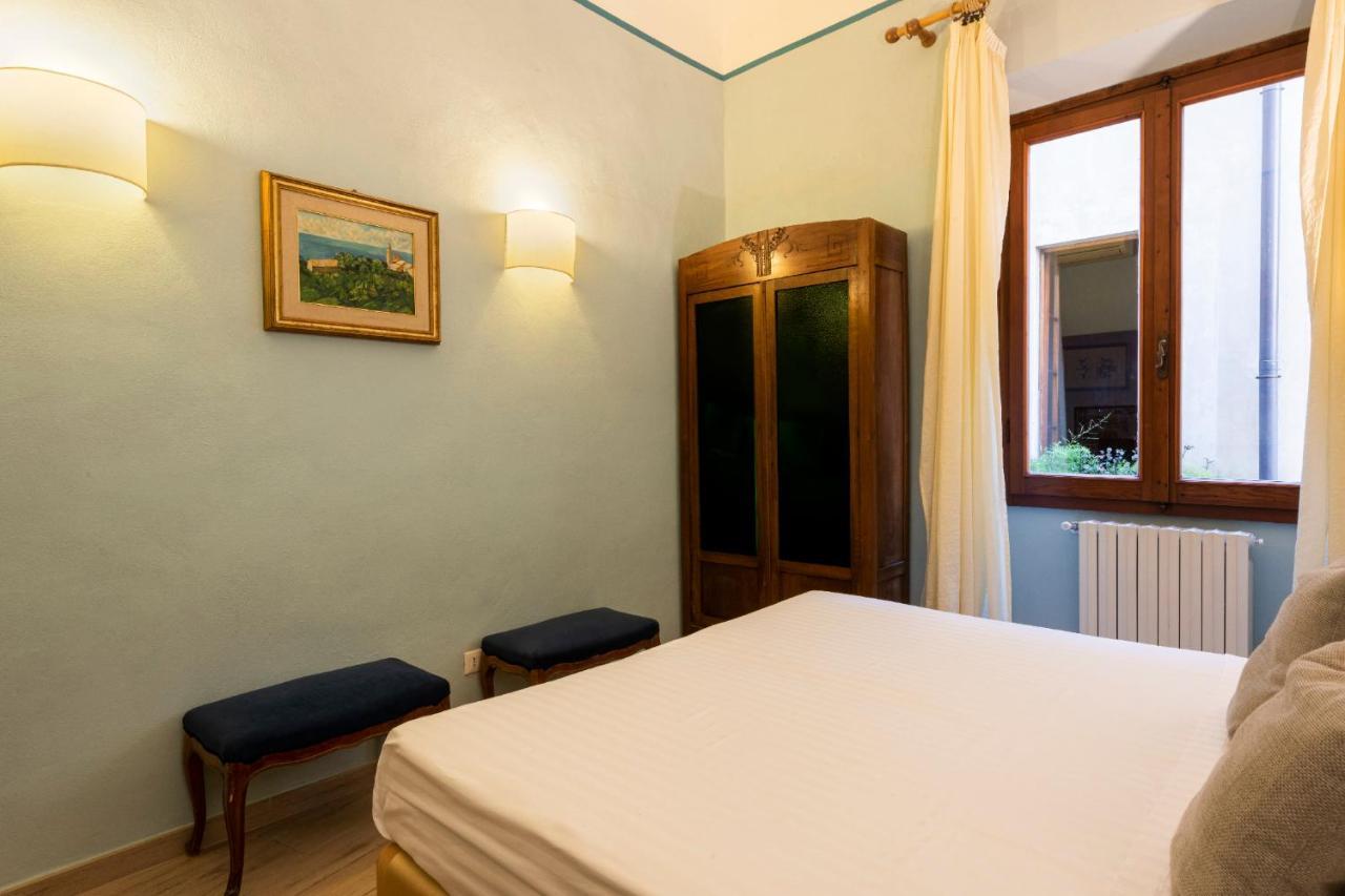 Apartments Florence- Palazzo Pitti ภายนอก รูปภาพ