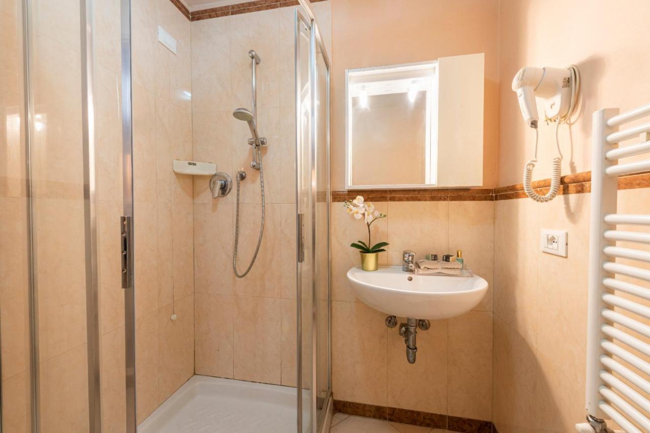 Apartments Florence- Palazzo Pitti ภายนอก รูปภาพ